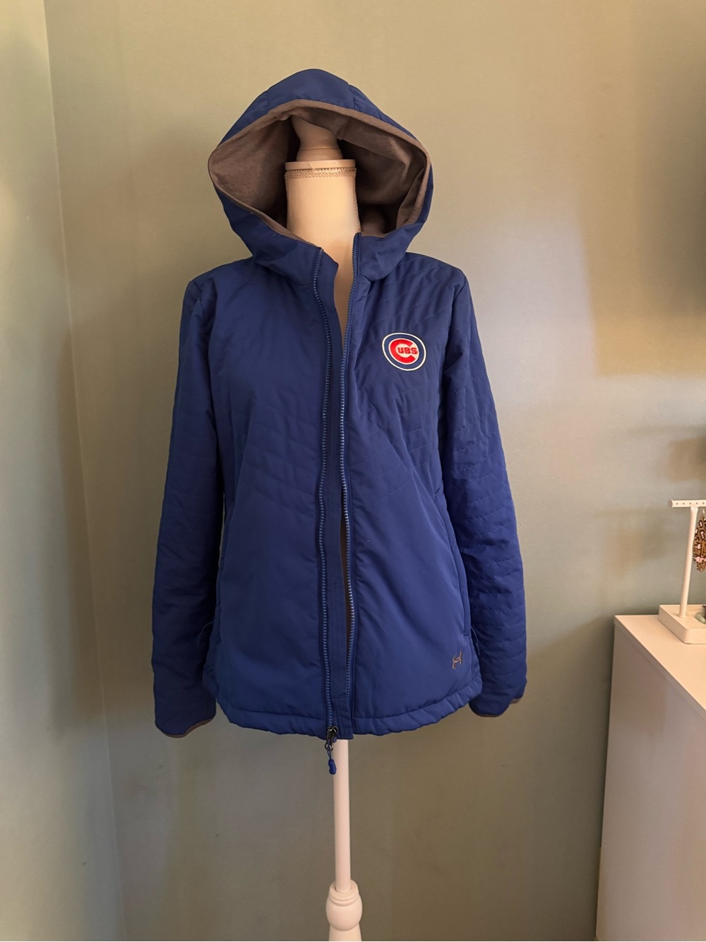 Women's Under Armour Chicago Cubs Blue Hooded Puffer Coat Jacket Medium